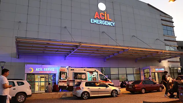 Balkondan düşen genç kız öldü