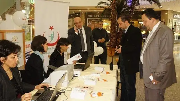 Barutçuoğlu AVM'de Organ Bağışı İçin Stant Kuruldu