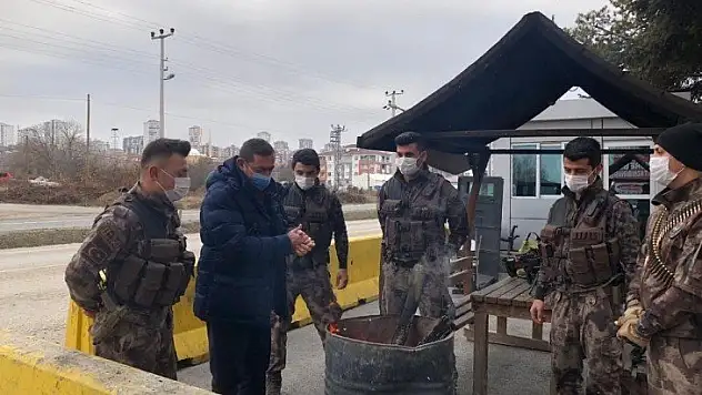 Başkan Vidinlioğlu, polis ve jandarma noktalarını ziyaret etti