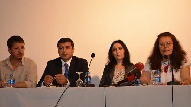 BDP Eşbaşkanı Demirtaş: Hükümet üzerine düşen sorumlulukları yerine getirmiyor