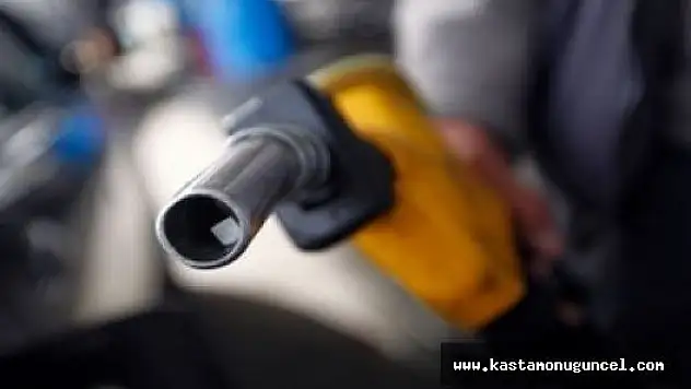 Benzine Yine Zam Geldi