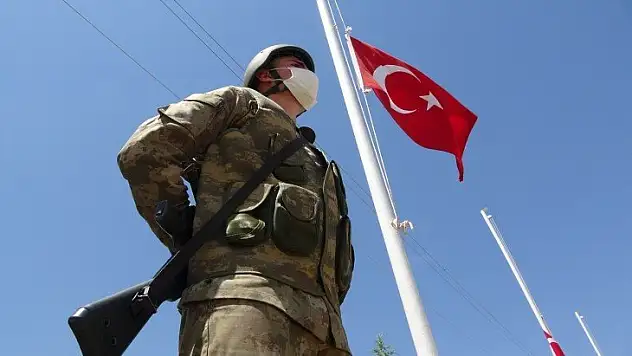 28 yıl önce haince şehit edilen 33 asker törenle anıldı