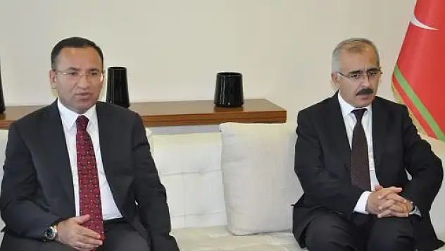 Bozdağ: Sokağı adres gösteren, Türkiye'de olup bitenleri doğru okuyamayanlardır