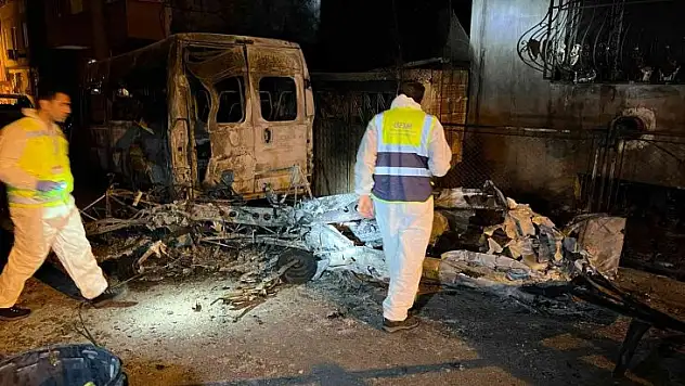 2 kişinin öldüğü uçak kazasının enkazı kaldırıldı