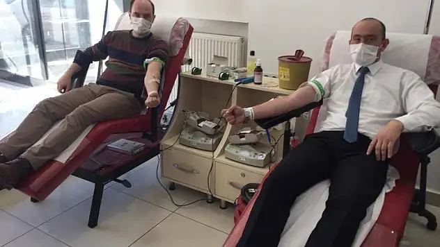 Can verenler hatırasına Ülkü Ocakları'ndan kan bağışı