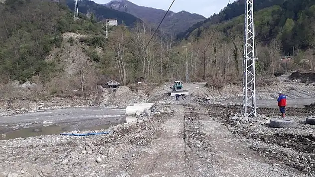 Çatalzeytin'de hasar gören geçici köprü onarıldı