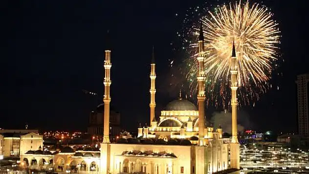 'Çeçenistan'ın Kalbi Cami', Rusya-10'un ilk sırasında