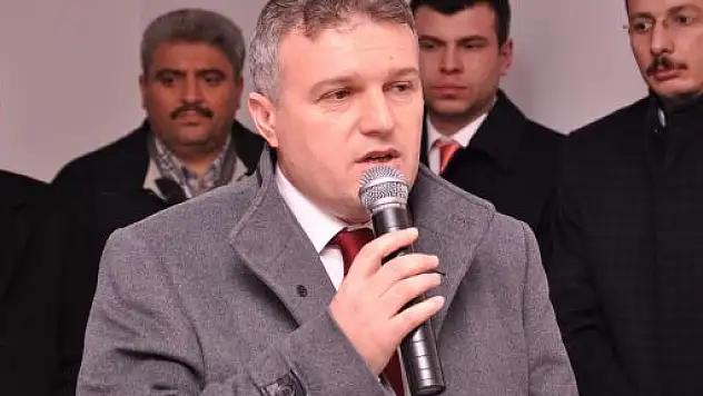 Çelik, Vatandaşa Geçmişi Hatırlattı