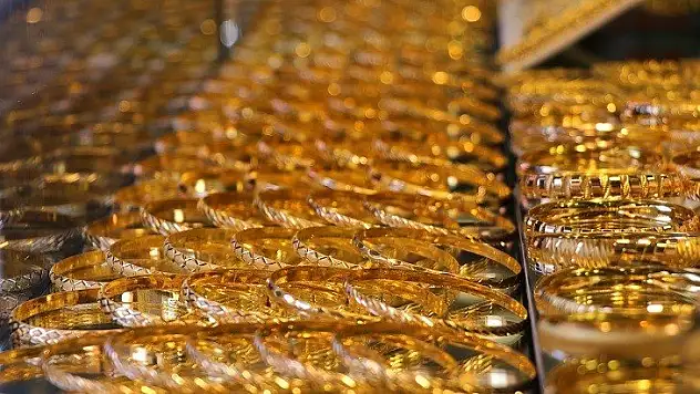 Çeyrek altın 670 lira oldu