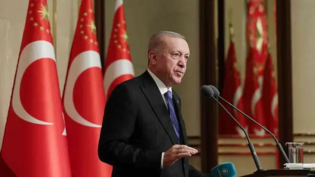 'Evlatlarımız yabancı kültürlerin etkisine giriyor'