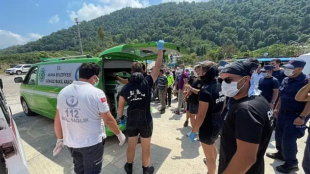 Denizde kaybolan gencin cesedi bulundu