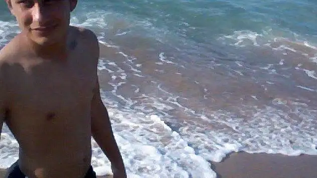 Denizde kaybolan öğrencinin cesedi 11 gün sonra karaya vurdu