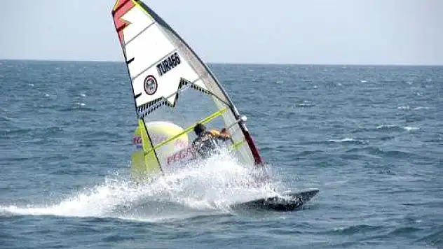 Dünyanın En İyi Windsurfçüleri Beylikdüzü'nde Yarışacak