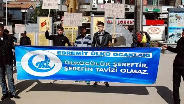 Edremit'te Ülkücülerden Terör Tepkisi