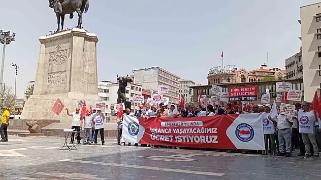 'Emekliler yılına yakışır olmalı'