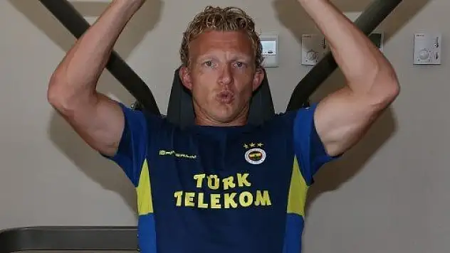 Fenerbahçe'de kampta kalan futbolcular çalışmaya devam ediyor