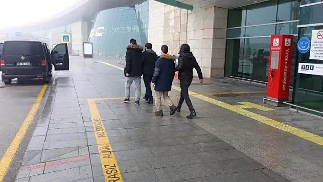 FETÖ'nün 2 kritik ismi Türkiye'ye getirildi