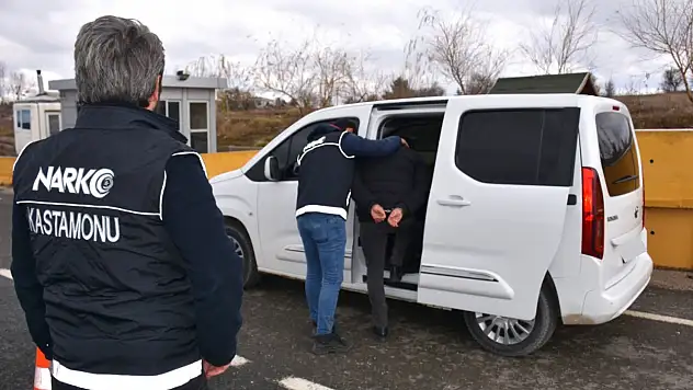Firari hükümlü yol denetiminde yakalandı