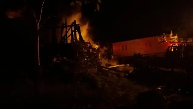 Küre'de yangın! Bir ev kullanılamaz hale geldi