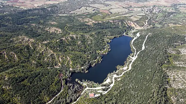 Göletin bozulan vanalarını dalgıçlar değiştirdi