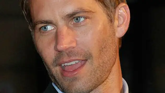 Hızlı ve Öfkeli'nin yıldızı Paul Walker hayatını kaybetti