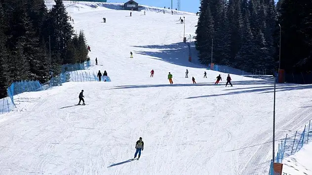 Ilgaz'da kar kalınlığı