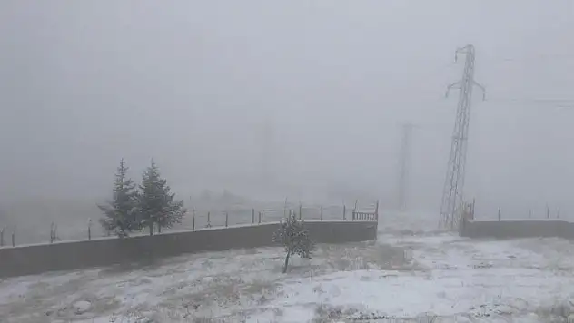 Ilgaz Dağı'nda beklenen kar yağışı başladı