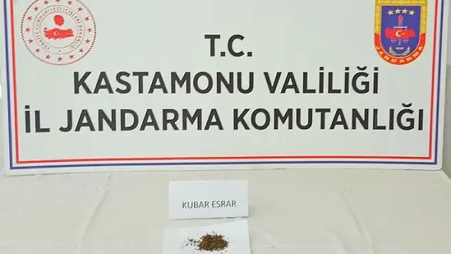 İnebolu'da durdurulan araçta esrar maddesi yakalandı