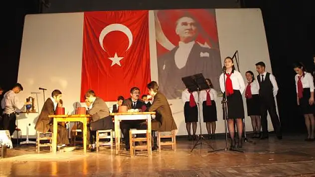 İstiklal Marşı'nın Kabulü ve Mehmet Akif Ersoy'u Anma Günü