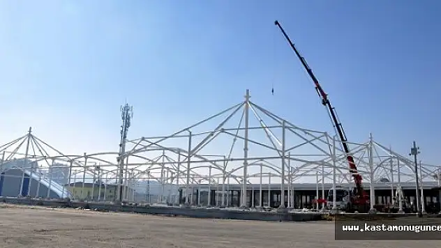 Kapalı Giyim Pazarı'nda Çalışmalar Sürüyor