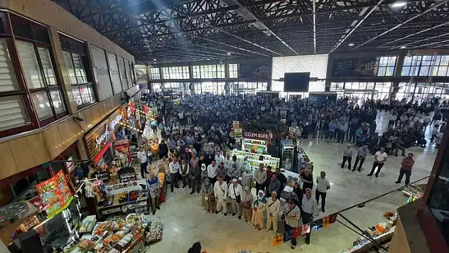 İlk hac kafilesi uğurlandı