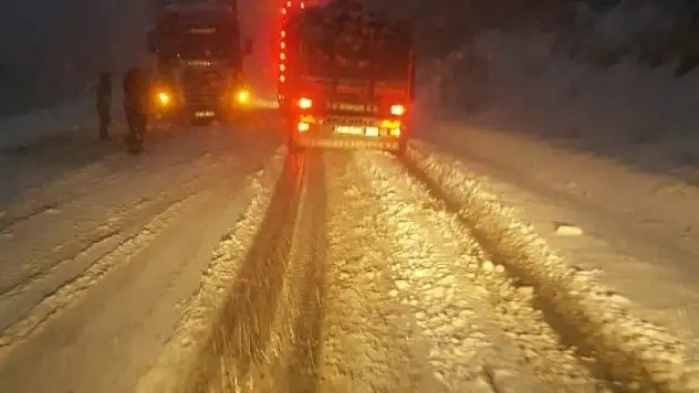 Kastamonu'da sis ve kar etkili oluyor