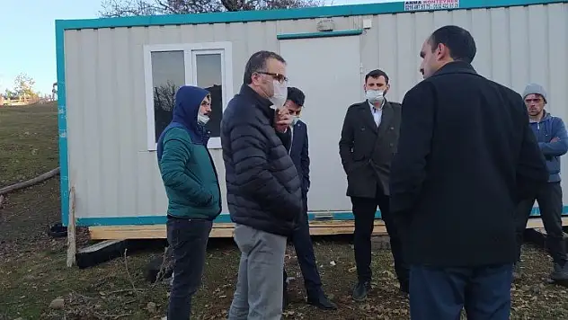 Kastamonu Deva Partisi'nden evi yanan aileye yardım