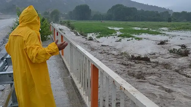 Hanönü'de çayın taşması sonucu ekili alanlar zarar gördü