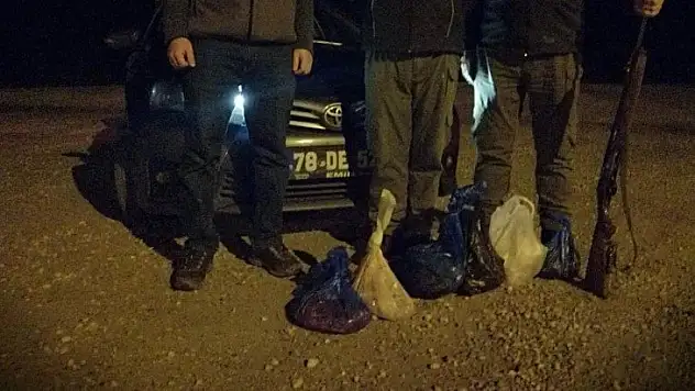 Koruma altındaki karacaları avlayan 6 kişiye para cezası