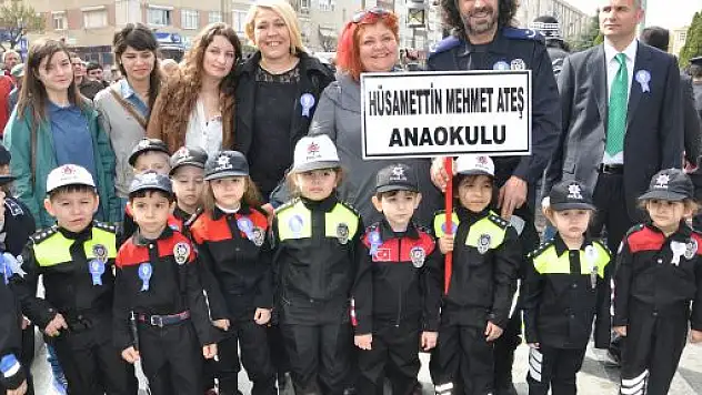 Kurtlar Vadisi Pusu Filmi Oyuncularına Büyük İlgi