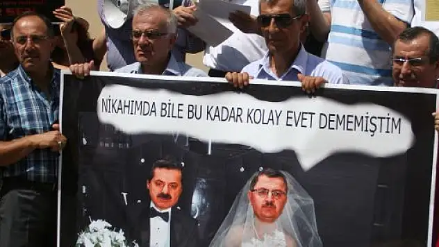 Maaş artış oranlarına fotoğraflı protesto