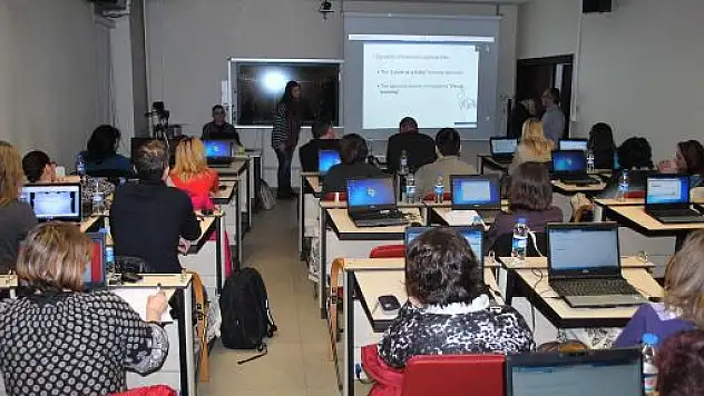 MEM'den Yetişkinler İçin Avrupa Birliği Projesi