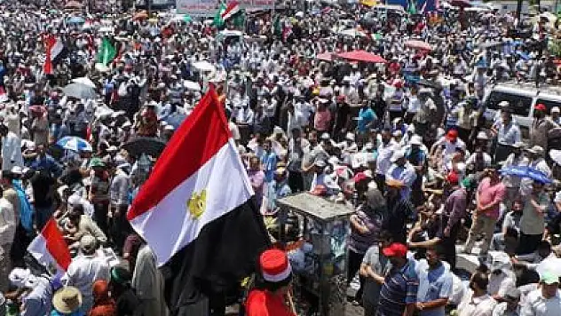 Mısır'da muhalefet, büyük bir gösteri için toplanıyor