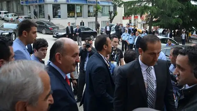 Müezzinoğlu, Gazetecilerin Sorularını Cevapladı