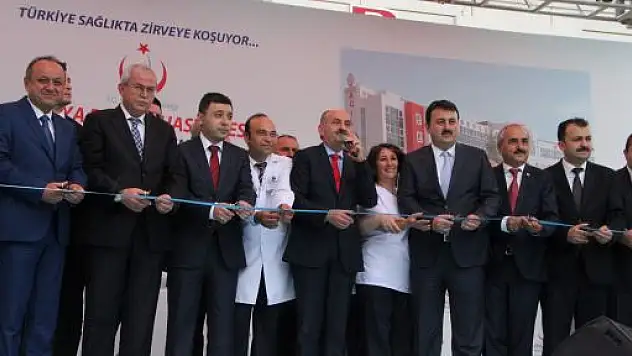 Müezzinoğlu, Devlet Hastanesi'nin Açılışını Yaptı