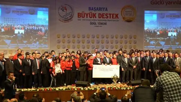 Kick Boks'ta Ödül Töreni