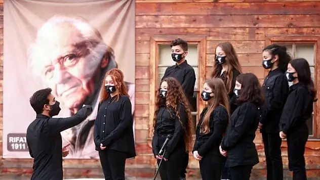 Öğrenci ve öğretmenlerden duygulandıran 10 Kasım klibi