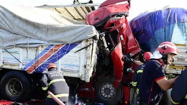 Otoyolda kaza: 1 ölü, 1 yaralı