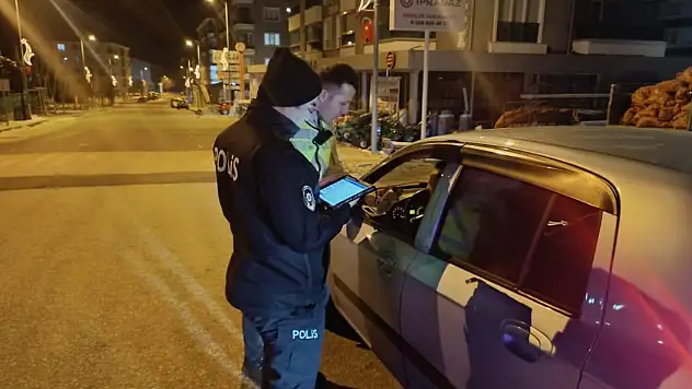 Polis denetimleri sürüyor