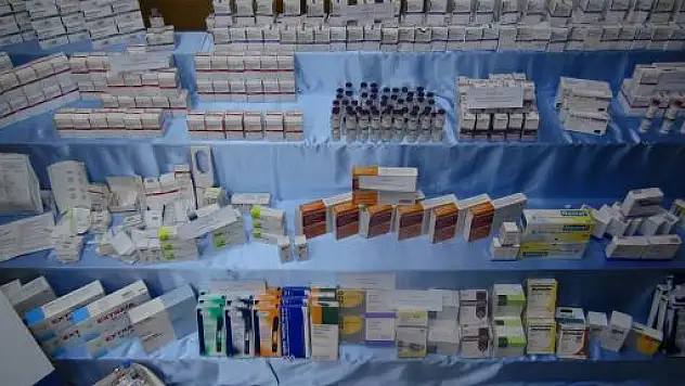 Sahte ilaç çetesi 40 kişi, adliyeye sevk edildi
