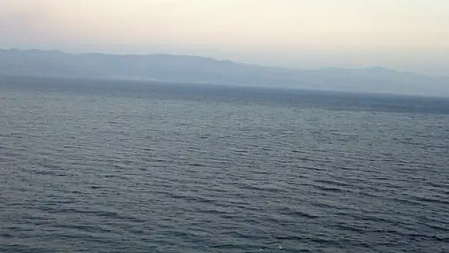 Sakız Adası açıklarındaki silah yüklü botla ilgili dört kişi tutuklandı