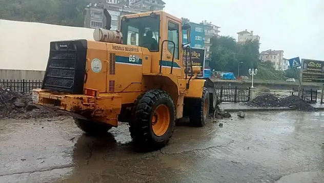 Selin geçişini engellemek için set çekildi