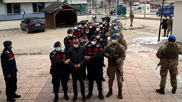 Taşköprü'de FETÖ'den 6 şüpheli tutuklandı