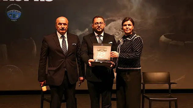 Taşköprü'nün binlerce yıllık tarihi yapay zeka destekli filmle beyaz perdede